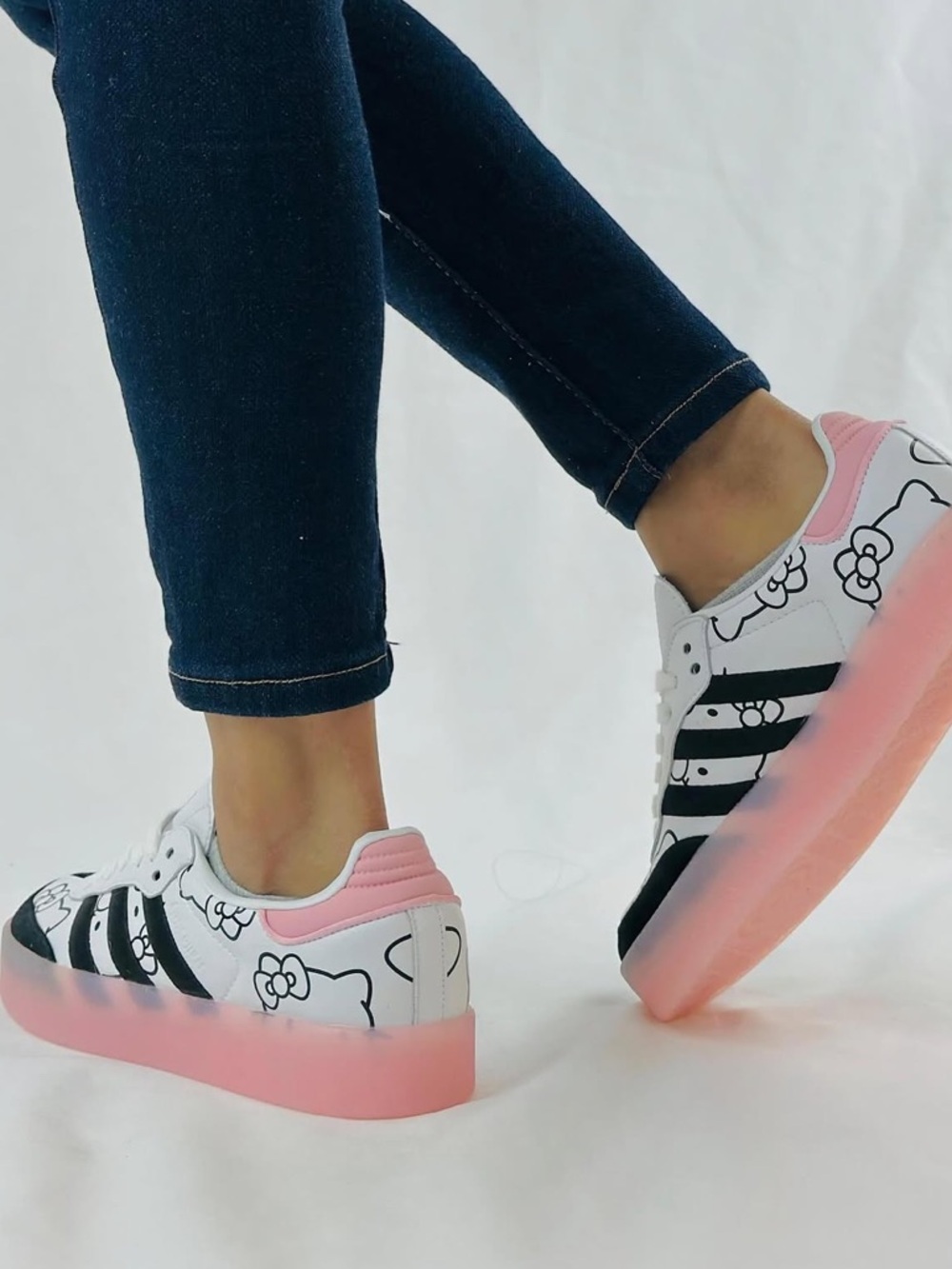Hello Kitty x adidas Wmns Sambae 'White Black Clear Pink' - 9 - Picture 3 of 4